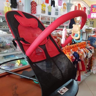 Ghế nhún ghế rung cho bé có gối, thanh treo và đồ chơi