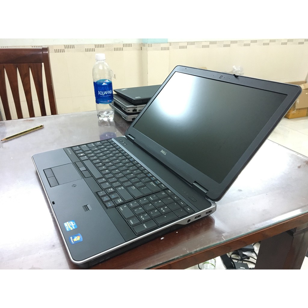 Laptop cũ dell latitude E6540 card rời màn hình fullhd i5 4300M, 4GB, 320GB, AMD 8790M 2GB, màn hình 15.6 inch