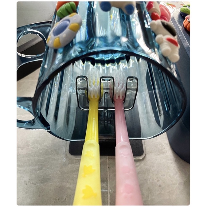 Bộ cốc treo bàn chải và dụng cụ nhả kem đánh răng tự động gắn tường hoạt hình cho trẻ em