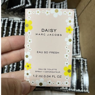   CÓ BILL US  Sample mẫu thử Vial nước hoa chính hãng  MARC JACOB  DAISY EAU SO FRESH 1.2ml 