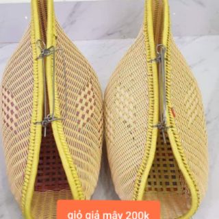 Giỏ giả mây đựng gà