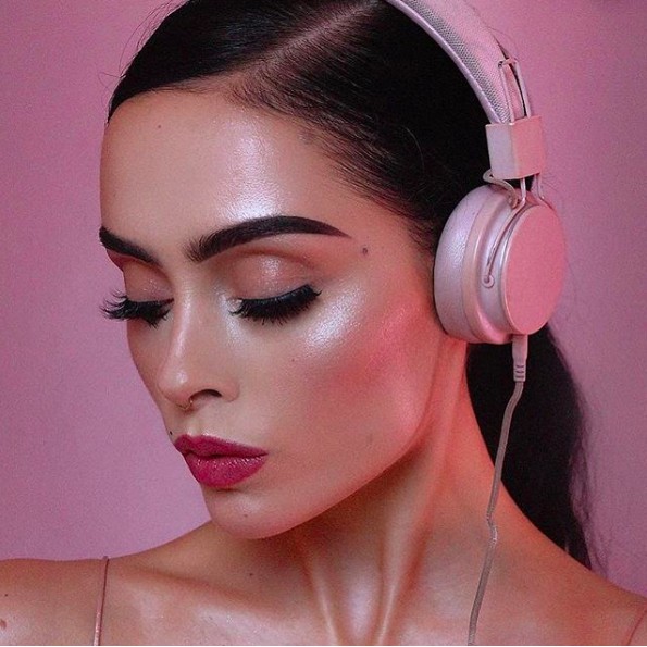 [Tách set] FENTY BEAUTY BY RIHANNA Diamond Bomb Baby Mini Lip Gloss and Highlighter Set | BigBuy360 - bigbuy360.vn