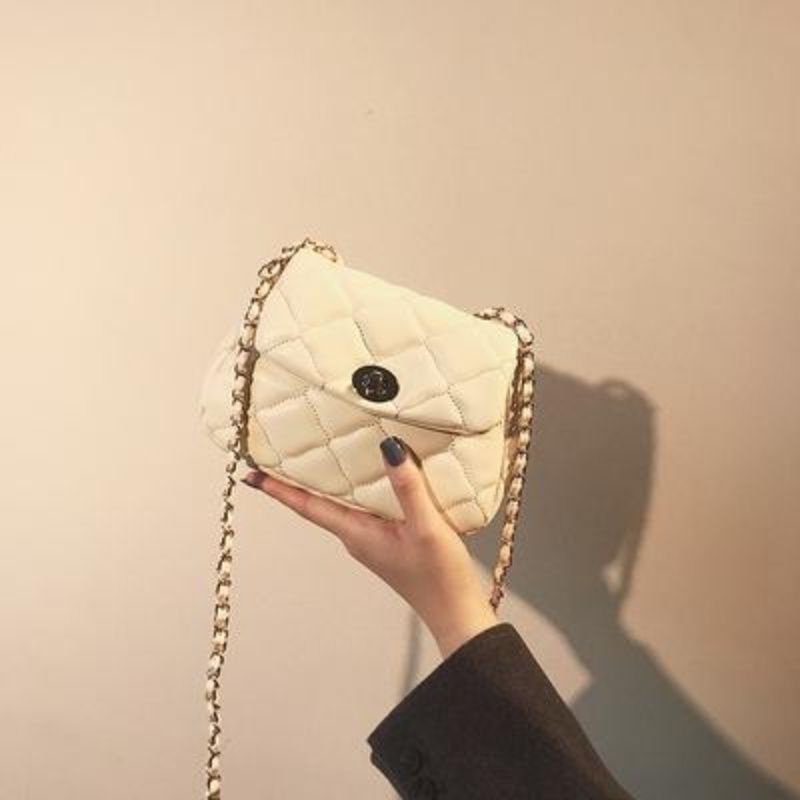 Túi Đeo Chéo Mini Phối Dây Xích Hình Thoi 2022 Thời Trang Cho Nữ