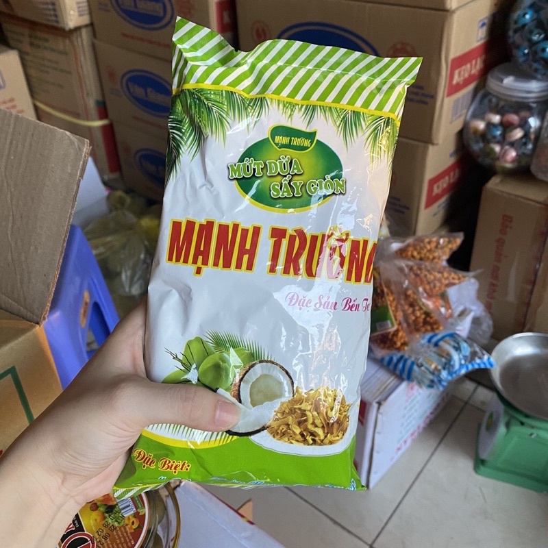 Dừa Khô, Mứt Dừa Sấy Khô Mạnh Trường Giòn Thơm (Gói 250G)