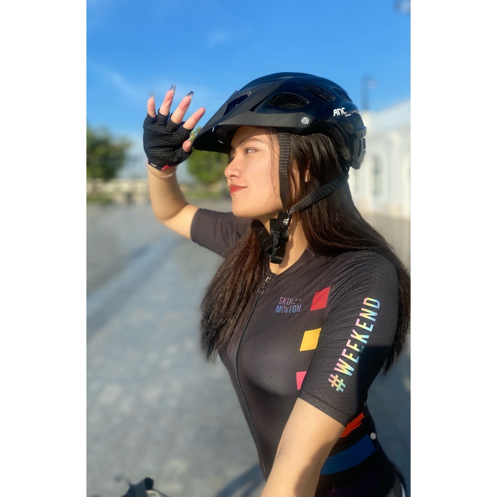 MŨ POC ANC NC08 MÀU ĐEN BÓNG CHÍNH HÃNG SĂN TÚI VÀ HỘP POC, BẢO HÀNH 12 THÁNG