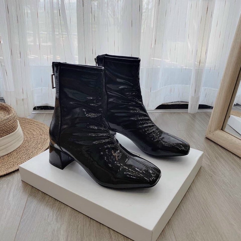 Boots Nhăn Khoá Gót 4p. da bóng