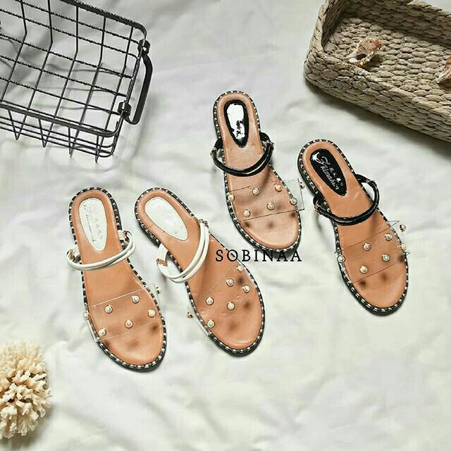 SANDAL 2 KIỂU QUAI TRONG ĐINH