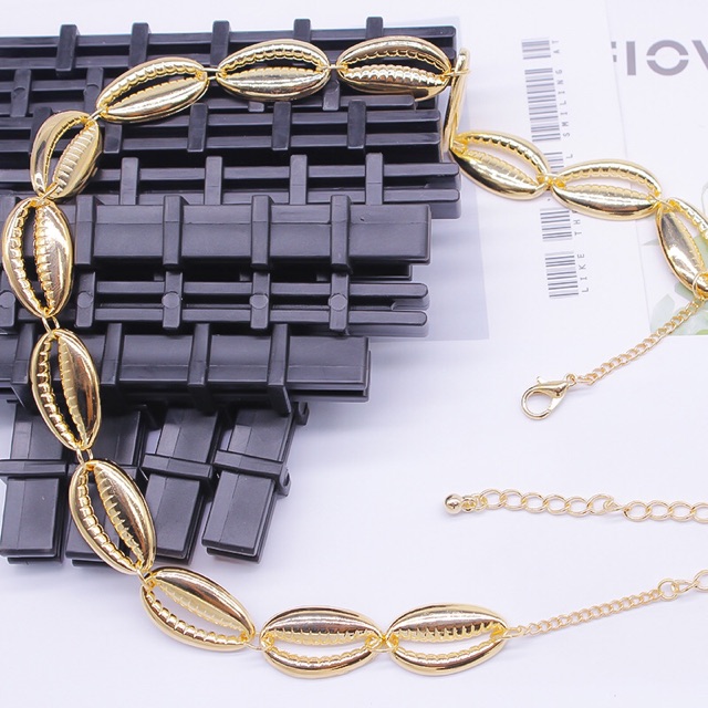 Vòng cổ con ốc - Choker con ốc màu vàng