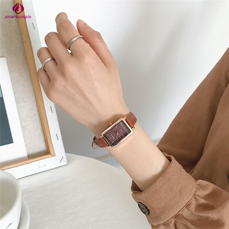 Đồng Hồ Thạch Anh Nữ Mặt Chữ Nhật Dây Da Phong Cách Cổ Điển