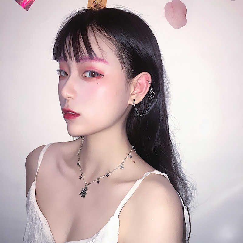 Bông Tai Kiểu Kẹp Hình Mặt Trăng 13077s