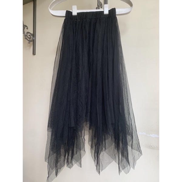 CHÂN VÁY CÁ TÍNH