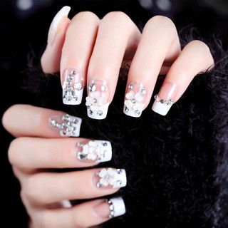 Bộ 24 Móng Tay Giả Bông Tuyết Đính Đá (keo sẵn)