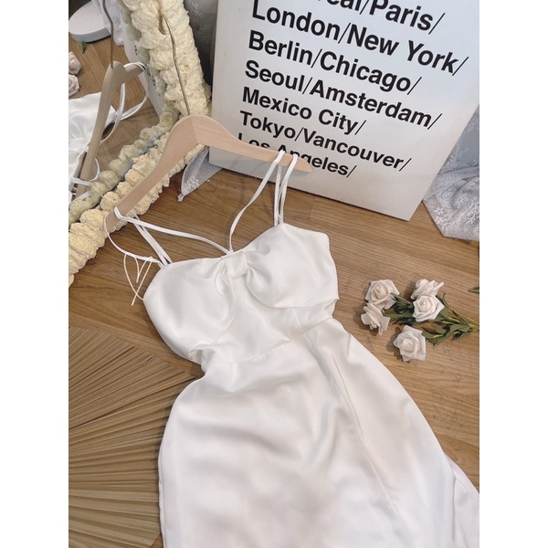 ĐẦM MIDI NƠ NGỰC XẺ ĐÙI CHÉO DÂY CỔ