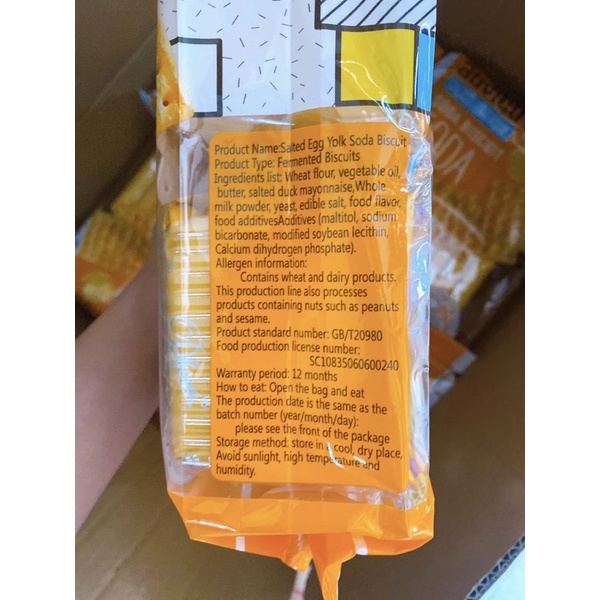 Bánh quy Soda vị trứng muối 400g