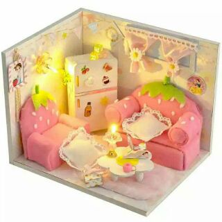 Mô hình nhà gỗ búp bê dollhouse DIY - TW15 Strawberry