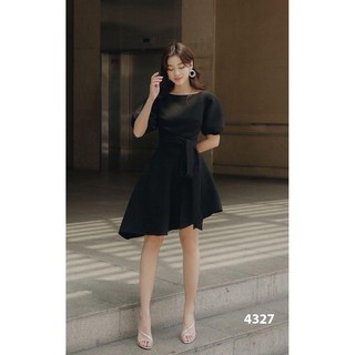 Đầm Xòe Đen Dự Tiệc Xéo Tà Tay Phồng Trẻ Trung