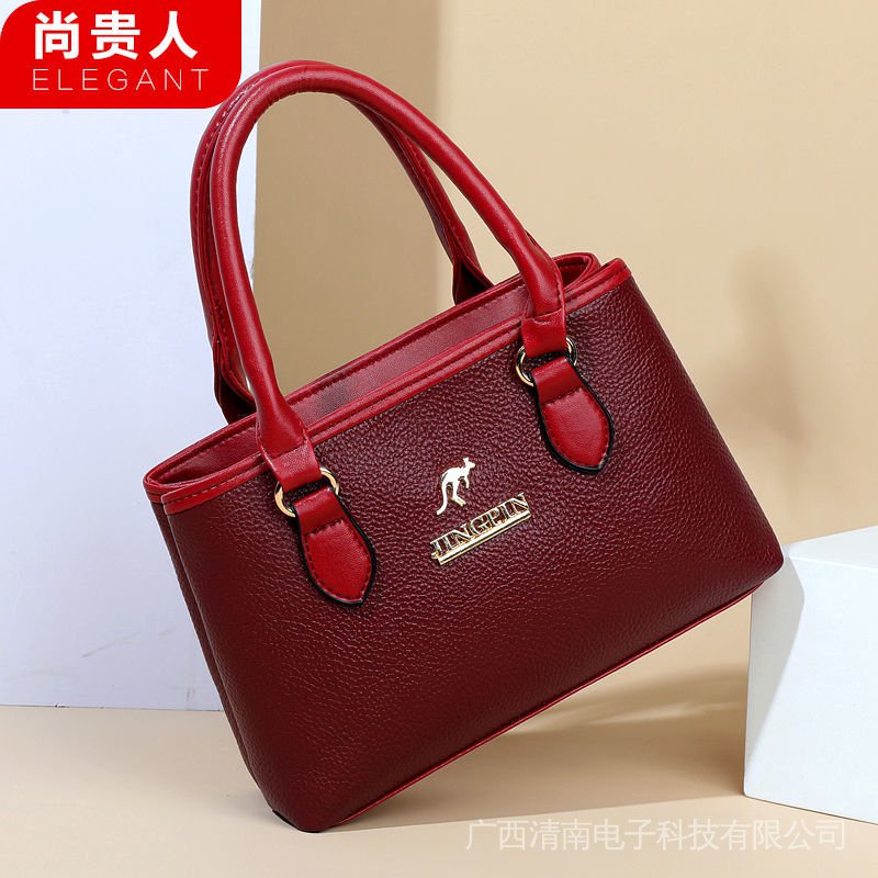 Túi xách da mềm thời trang 2022 dành cho nữ trung niên