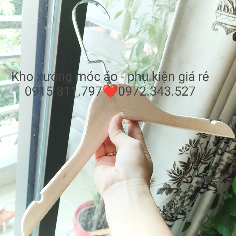 Móc treo quần áo - móc gỗ mộc trẻ em loại 1 với chất liệu gỗ nhập khẩu có màu da,kích thước dài 35cm