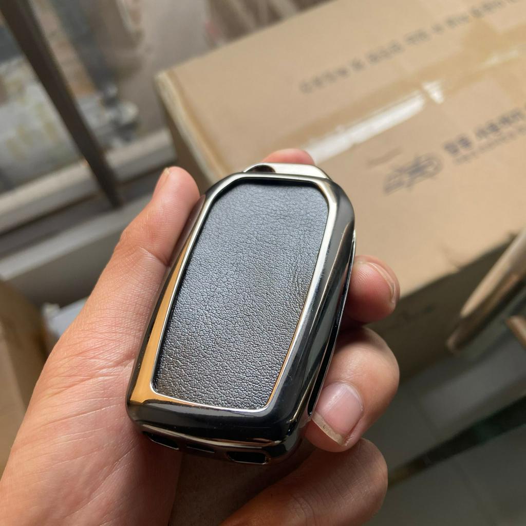 1 Vỏ Bọc Chìa Khóa Bằng Hợp Kim Kẽm Cho Xe Hơi Toyota Vios Avanza Camry RAV4 Highlander Corolla Prado