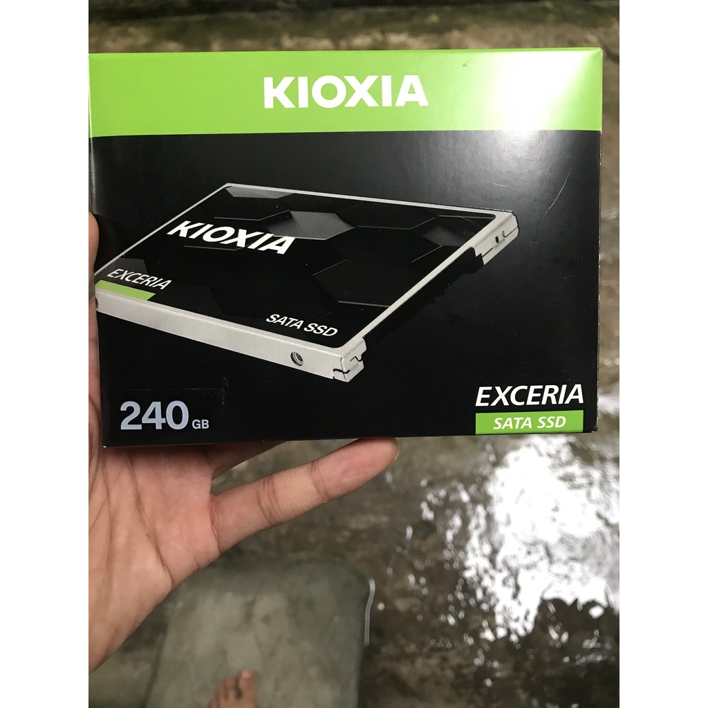 SSD Kioxia (TOSHIBA) Exceria 3D NAND 2.5-Inch SATA III BiCS FLASH 240GB | BigBuy360 - bigbuy360.vn