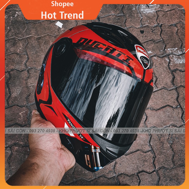 Mũ bảo hiểm Fullface tem DUCATI cực đẹp lên kính đen - Nón bảo hiểm Fullface AGU đen bóng lên tem trùm DUCATI