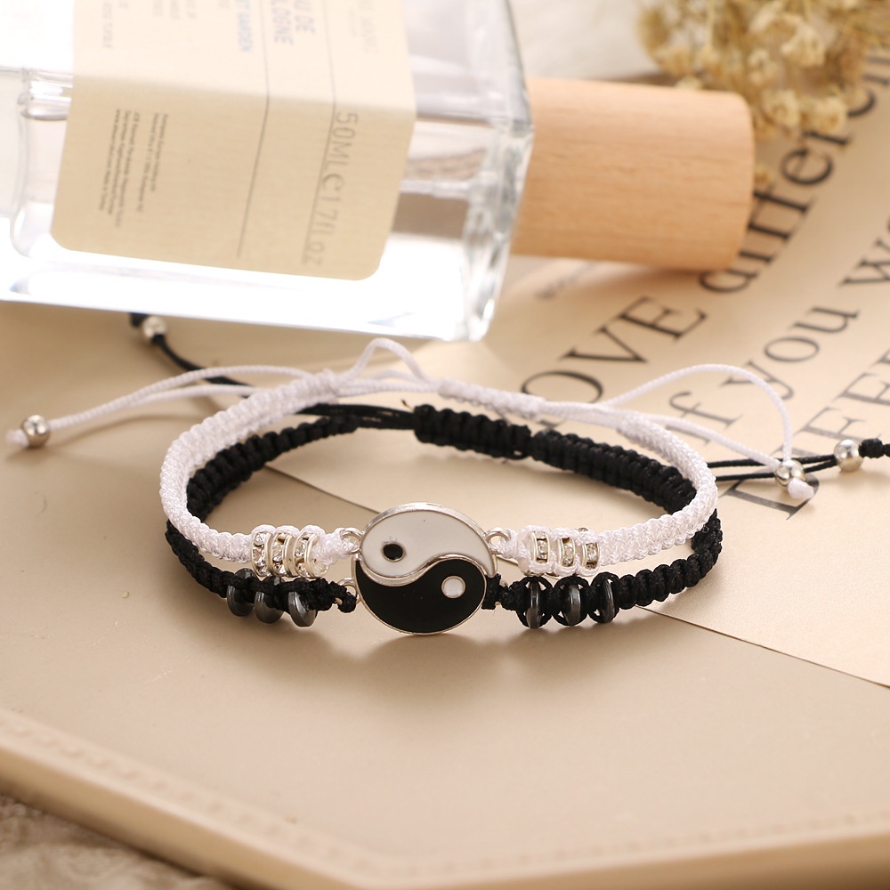Set 2 vòng tay dây bện màu trắng đen thời trang cho cặp đôi