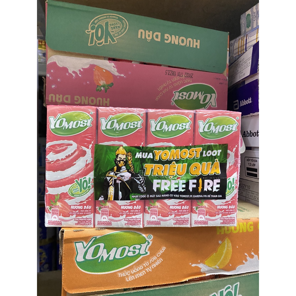 Lốc 4 hộp sữa chua uống hương dâu YoMost 170ml