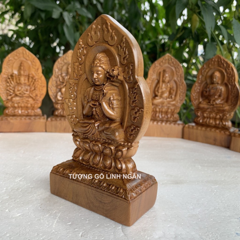 Tượng phật di lặc tuổi Ngọ (Đại thế chí bồ tát) cao 14 ngang 8 sâu 4 cm