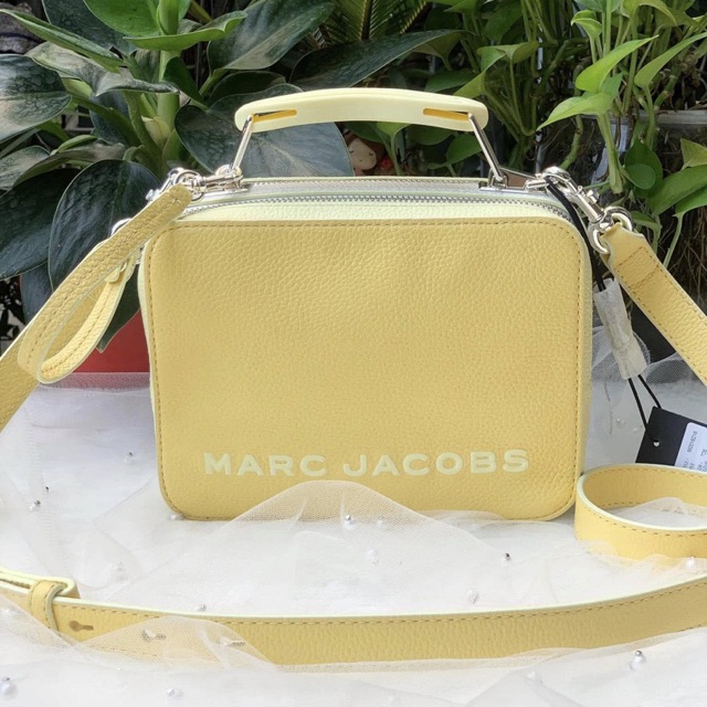 Túi Marc Jacobs The Box vàng hoa cúc da thật mềm đẹp