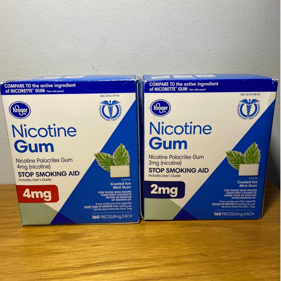 Kẹo cao su Kroger Nicotine Gum 4mg Và 2mg giúp cai thuốc lá, thuốc lào hiệu quả, 160 vien