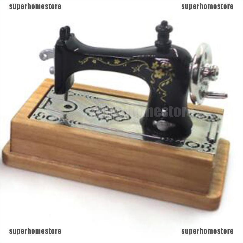 [superhomestore]1:12 Dollhouse Miniature Vintage Sewing Machine Model Furniture Accessories