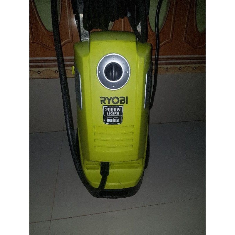 MÁY RỬA XE RYOBI 2000W