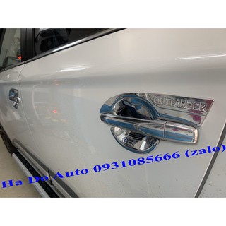 ỐP HÕM CỬA MITSUBISHI OUTLANDER 2017/2020