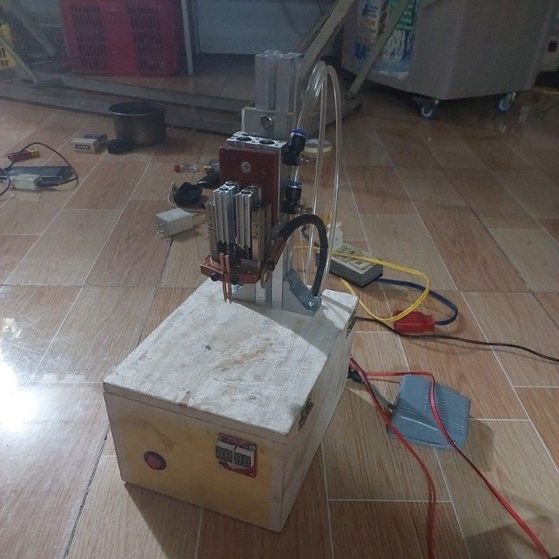 Máy hàn cell pin trụ dùng hơi