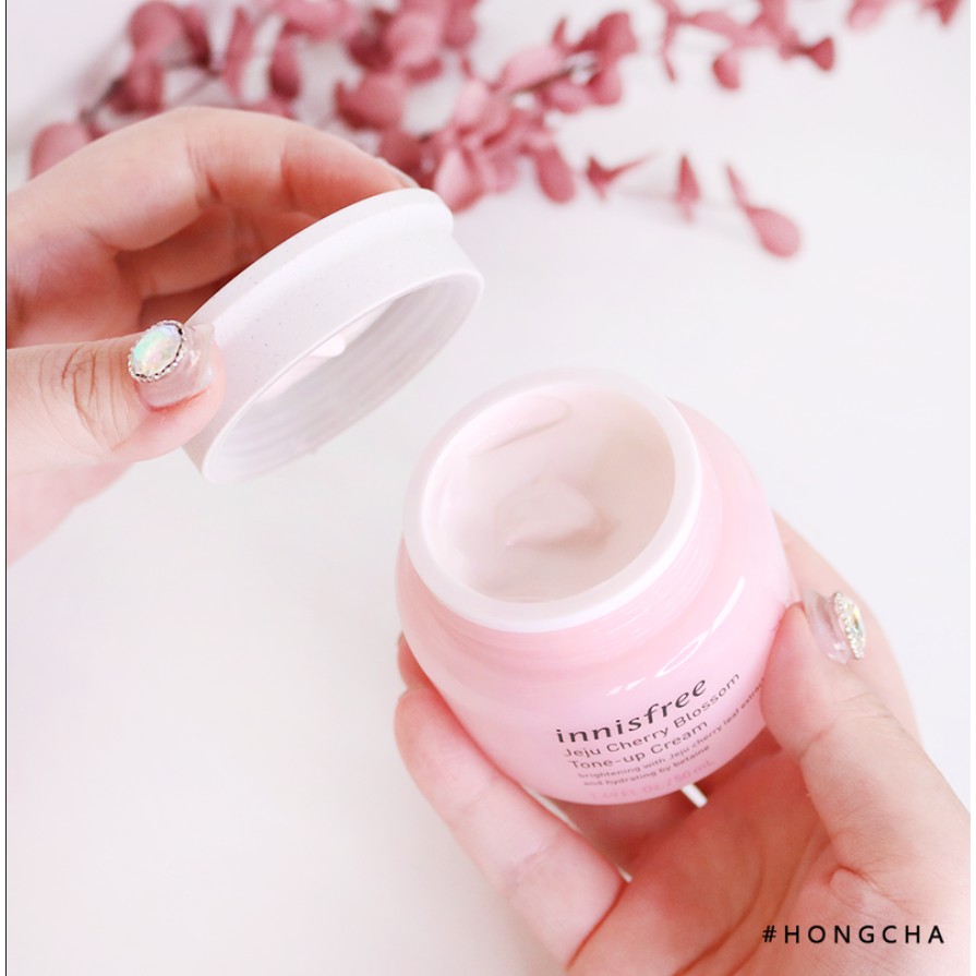 Kem trắng da - Kem dưỡng trắng da dưỡng ẩm bật tông chiết xuất Anh Đào Nâng Tone Innisfree 50ml | BigBuy360 - bigbuy360.vn
