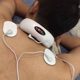 Máy massage cổ vai gáy 3D thông minh
