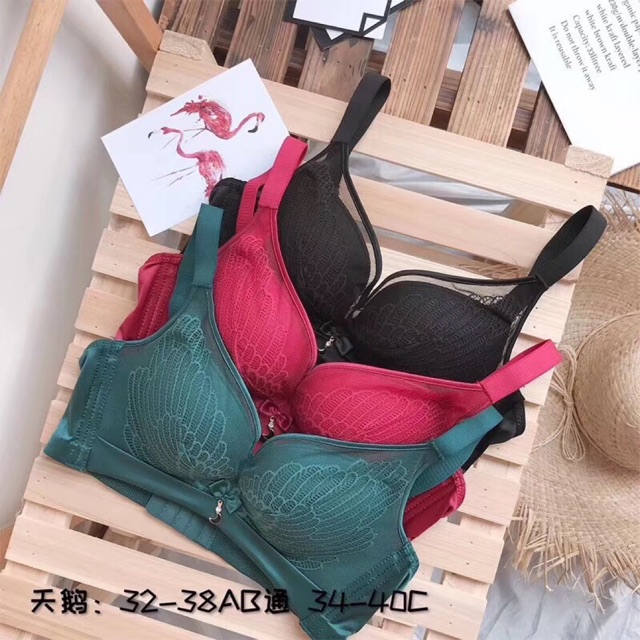 Áo lót cánh bướm
