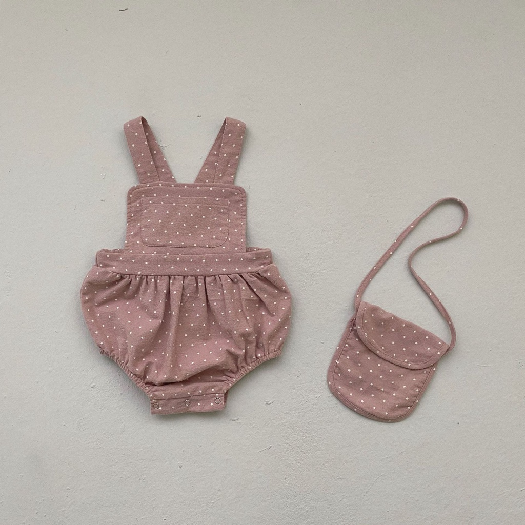 Quần yếm, áo tay dài, túi đeo xinh xắn cho bé gái