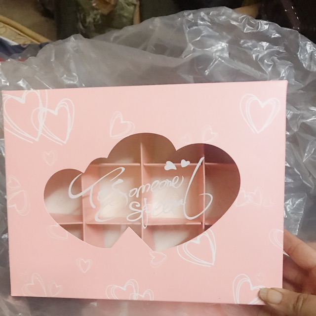 Hộp đựng socola 12 ô