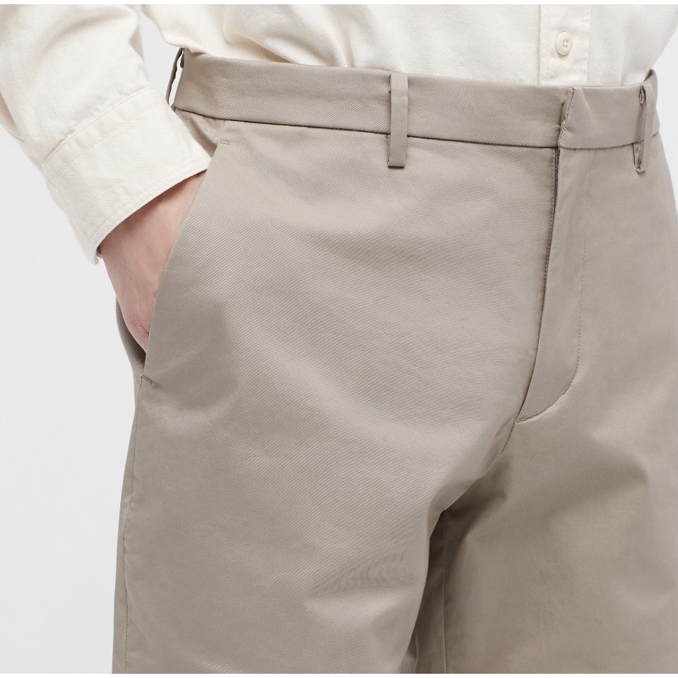Quần Uniqlo Stretch Slim-Fit Shorts Black/Wine/Brown