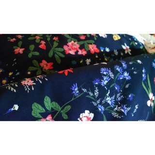 Vải kaki thun hoa nền xanh đen