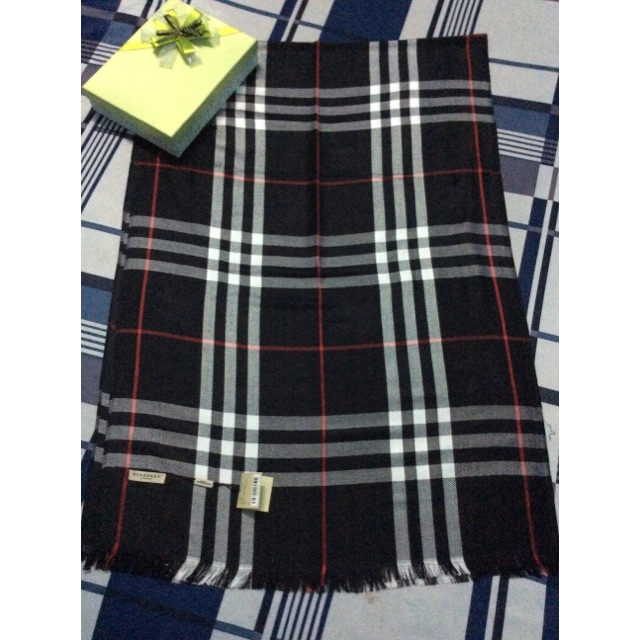 BURBERRY ca rô cao cấp nhiều màu
