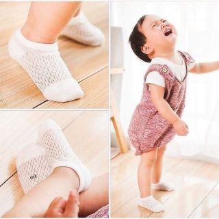 SET 5 ĐÔI TẤT THÔNG HƠI CHO BÉ