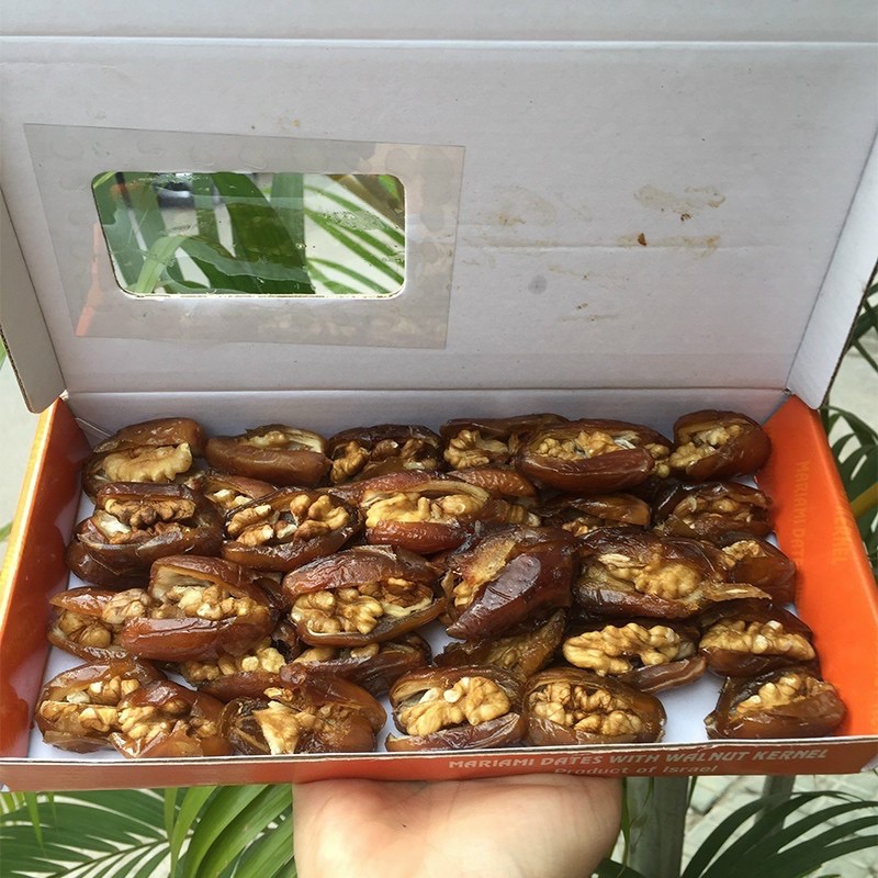 Chà là kẹp óc chó 400gr/hộp