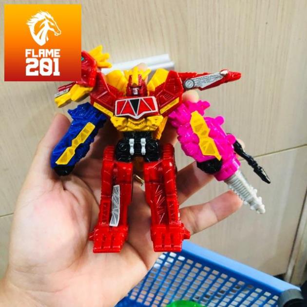 TPHCM TPHCM Đồ chơi Mô hình siêu nhân kamen rider size candytoy
