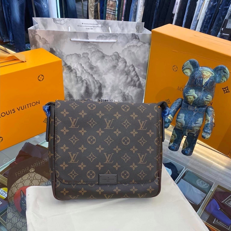 Túi cặp đeo chéo Louis Vuitton Super Distric TC 25x22x8 Fullbox [ Dota ]