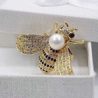 Khuy Cài Áo Con Ong Siêu Hot