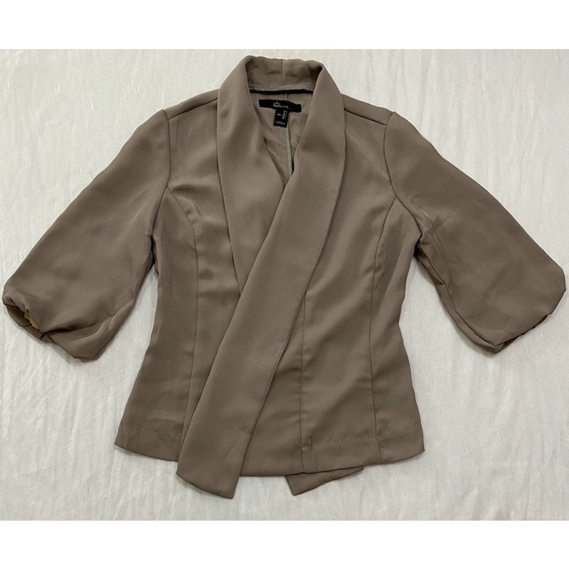 Áo vest Ninomaxx tay bồng kiểu độc lạ (Size S, M) - Thanh lý vnxk