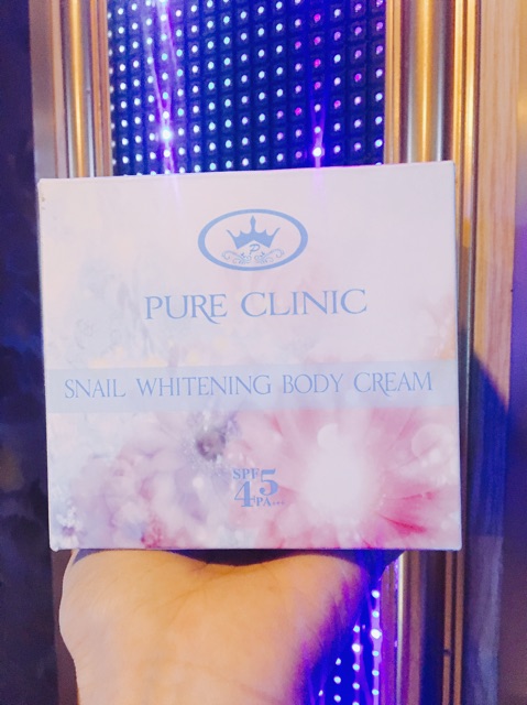 Kem dưỡng trắng da pure white