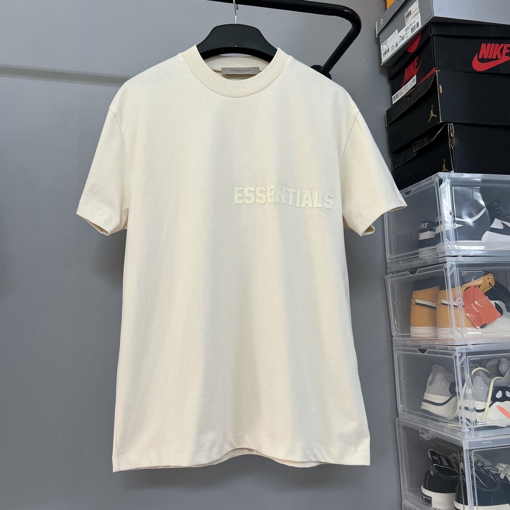 Áo thun FEAR OF GOD FOG ESSENTIALS SS22 Egg Shell chất liệu cotton, Áo tee FOG ESSENTIALS in nhung cao cấp